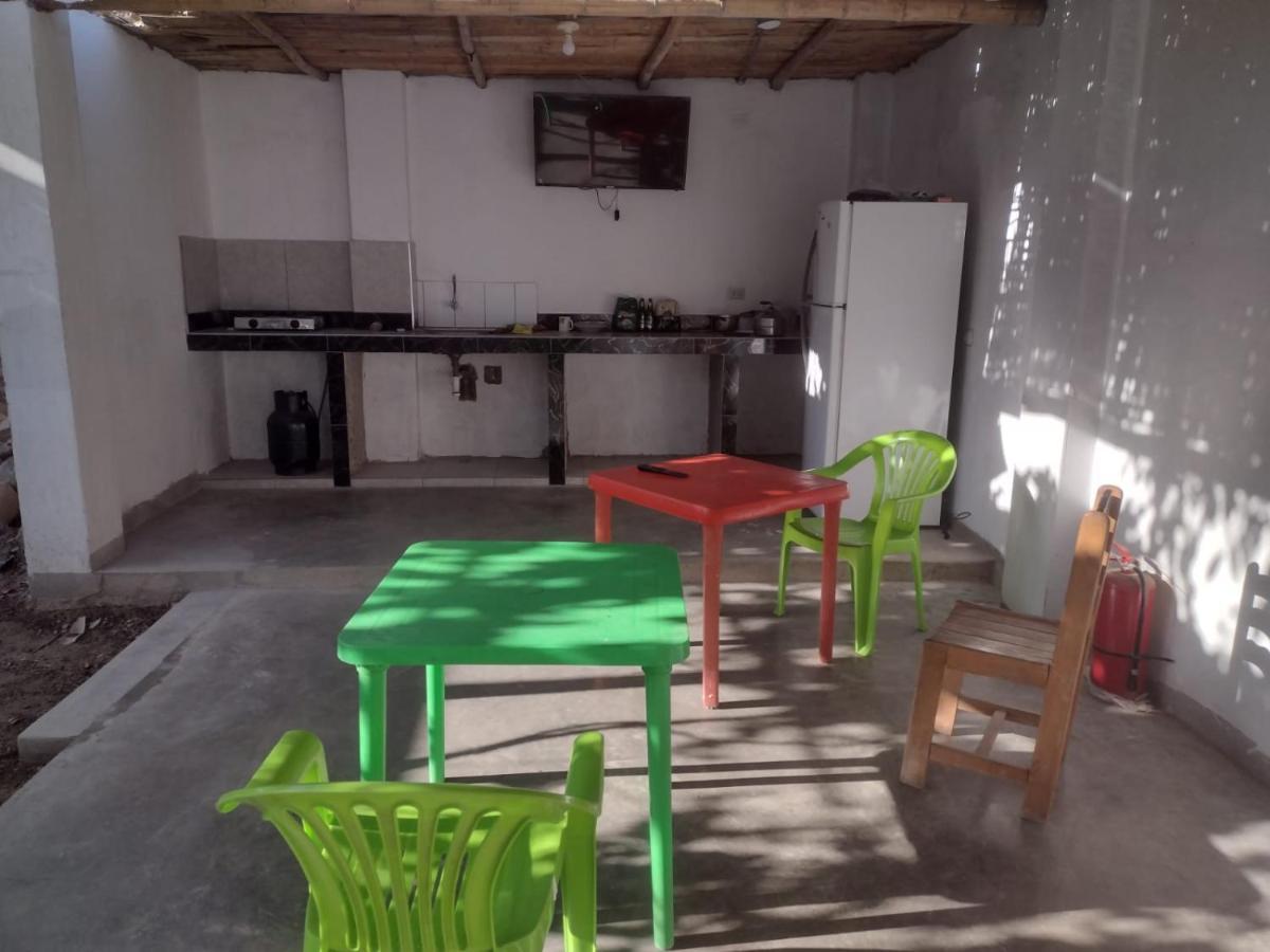 Flying Monkey Hostel Nazca Exteriér fotografie